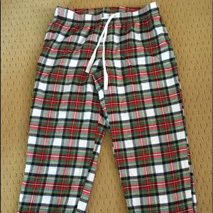 GapBody women’s plaid flannel pajama pant